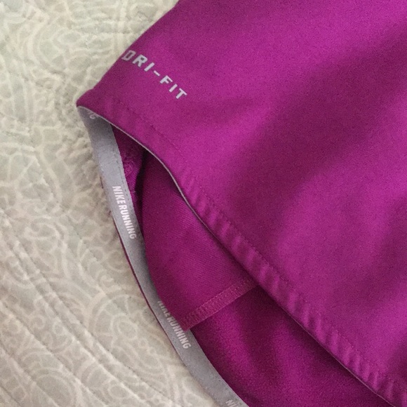 Nike Dri-Fit Women’s Active Running Shirt - Picture 3 of 5